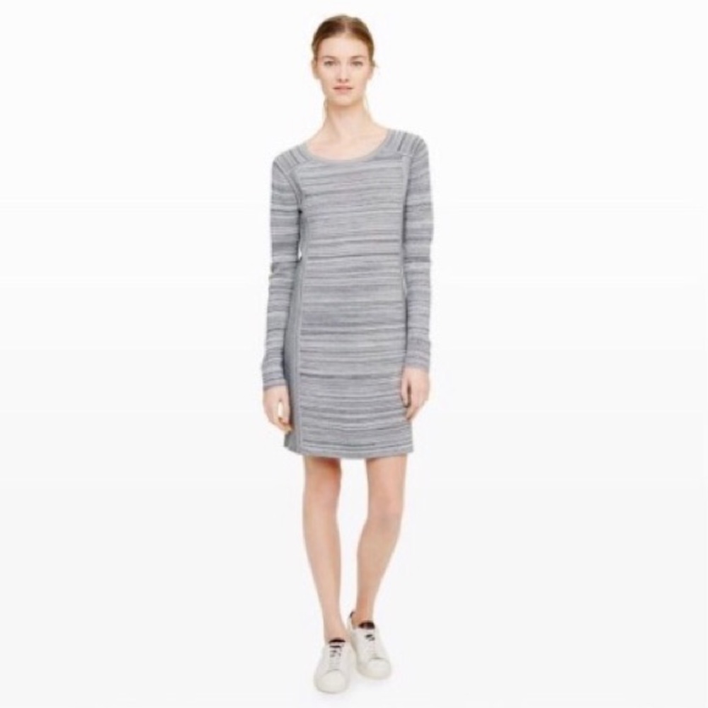 Club Monaco Tallis gray long sleeve dress